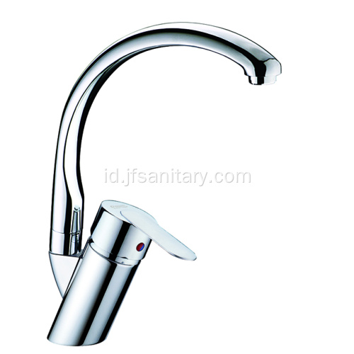 Kualitas OEM Sink Kuningan Kitchen Faucet dengan Putar